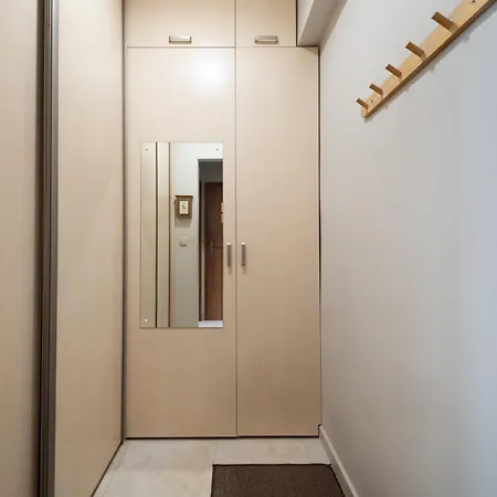 Krzywoustego Cozy By Bookinghost Apartment